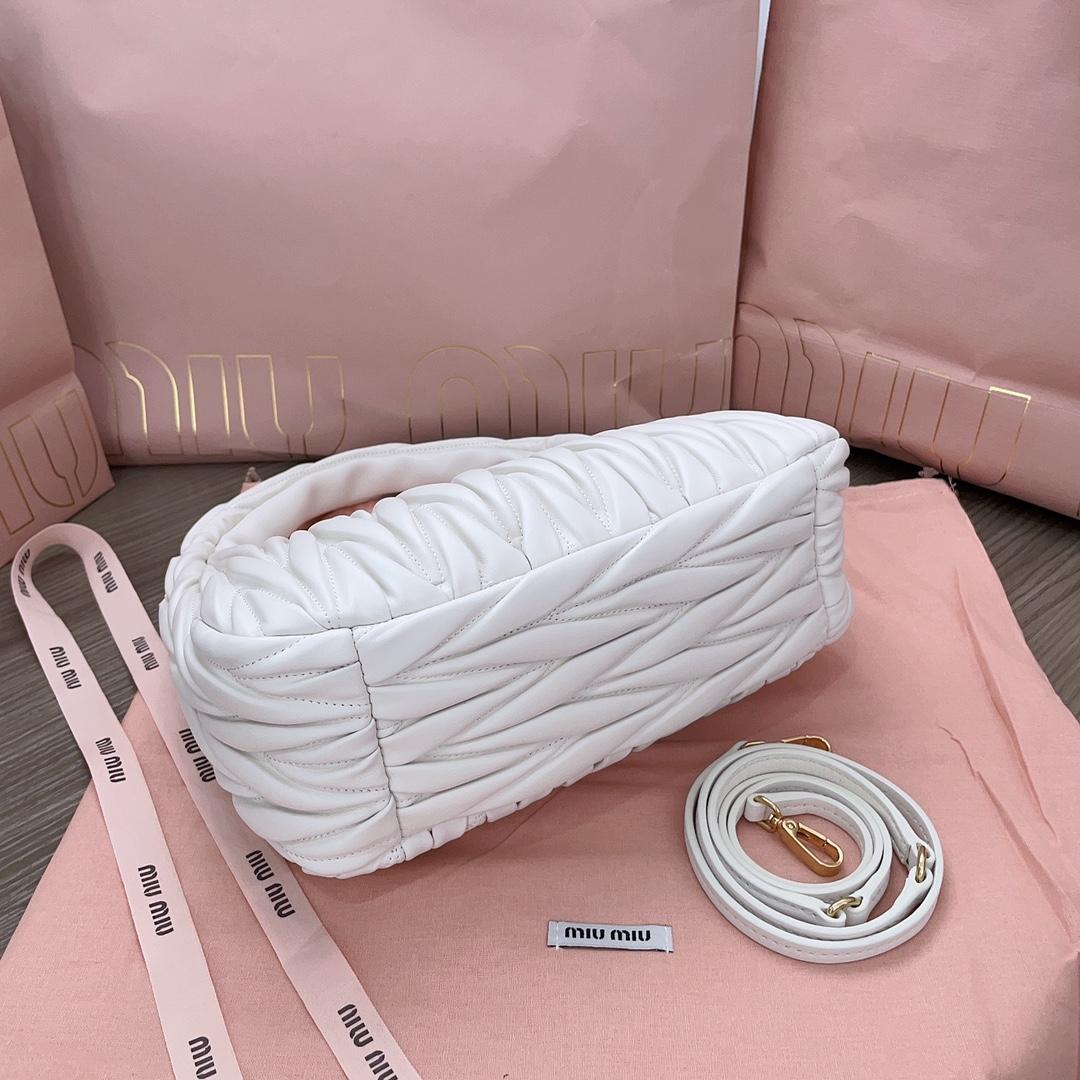 Miu Miu Wander Hobo Bag (25X18X7cm) - DopestKickz