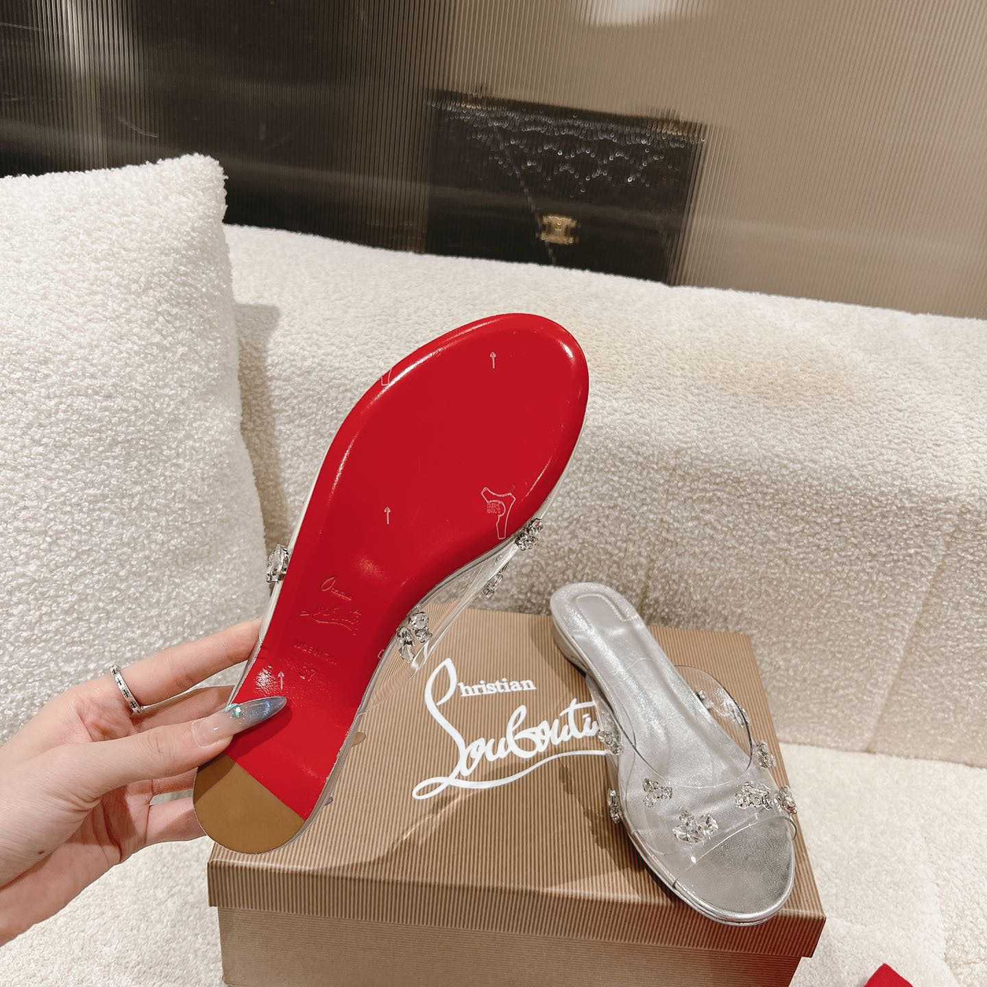 Christian Louboutin Degraqueenie Mule - DopestKickz