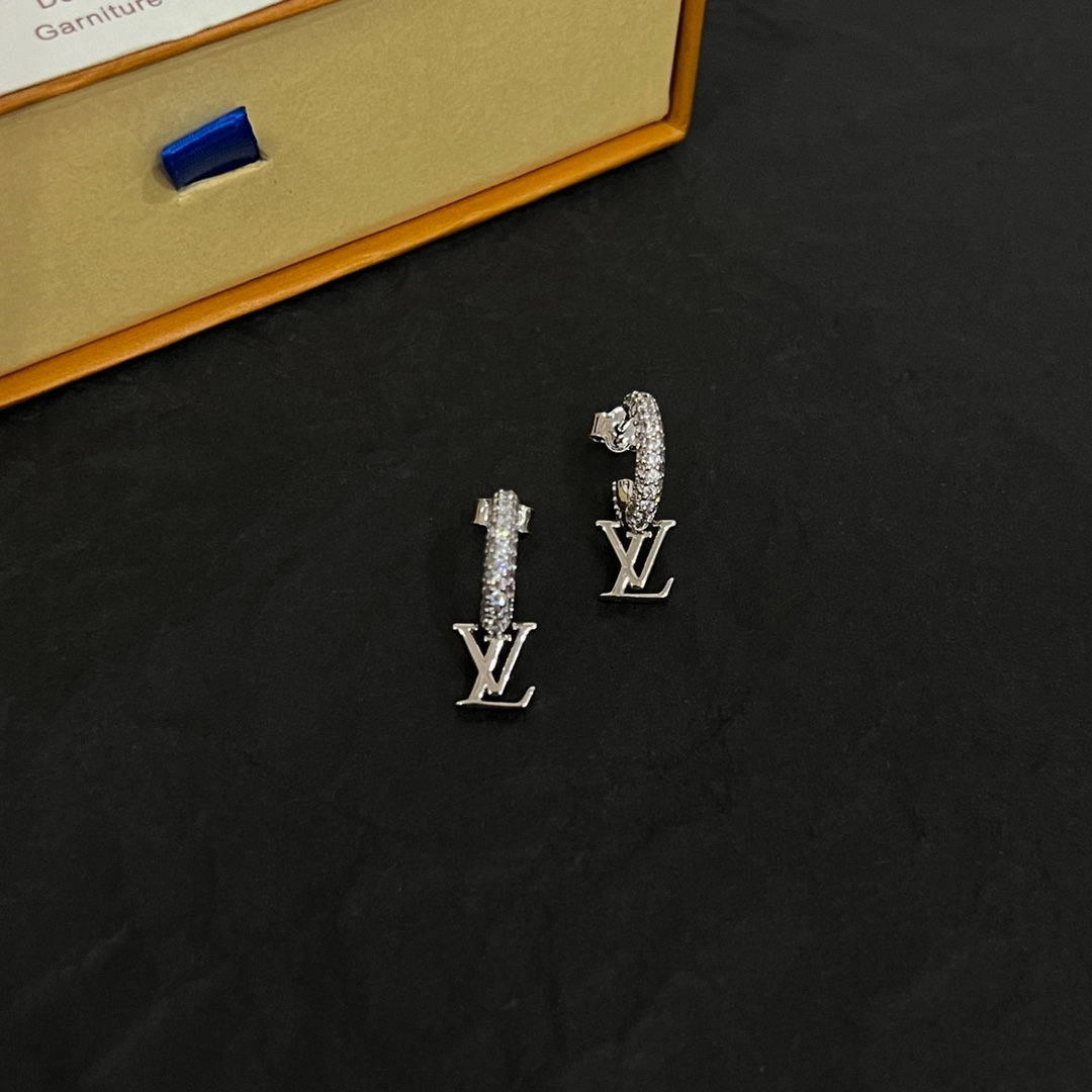 Louis Vuitton LV Iconic Earrings   - DopestKickz