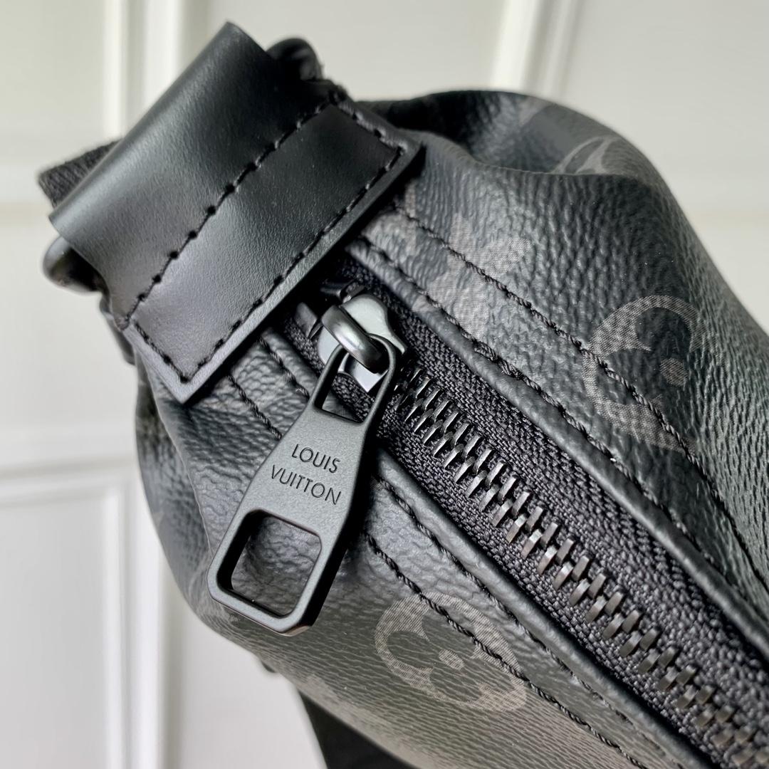 Louis Vuitton Hamac Bag PM   M47158 - DopestKickz