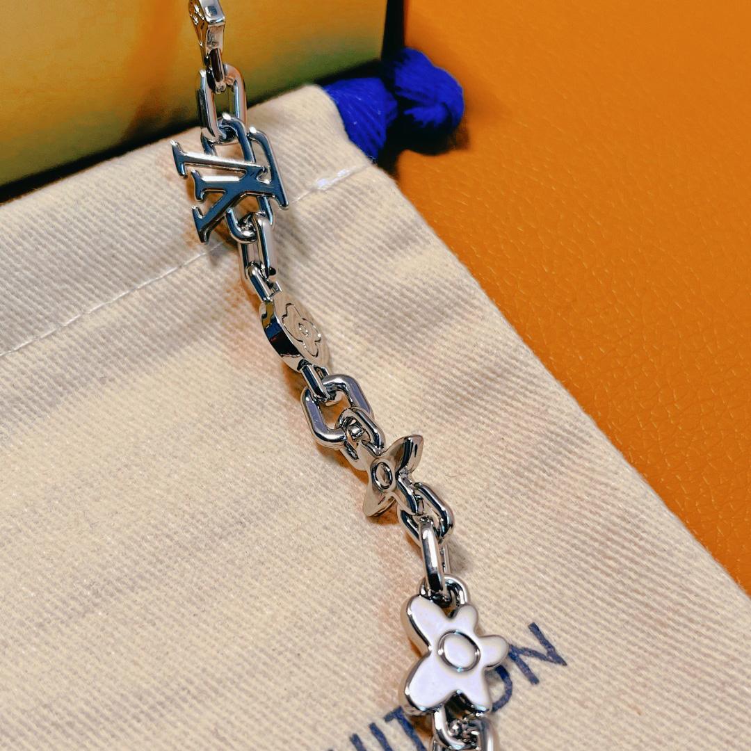 Louis Vuitton Monogram Craggy Necklace  M01880 - DopestKickz