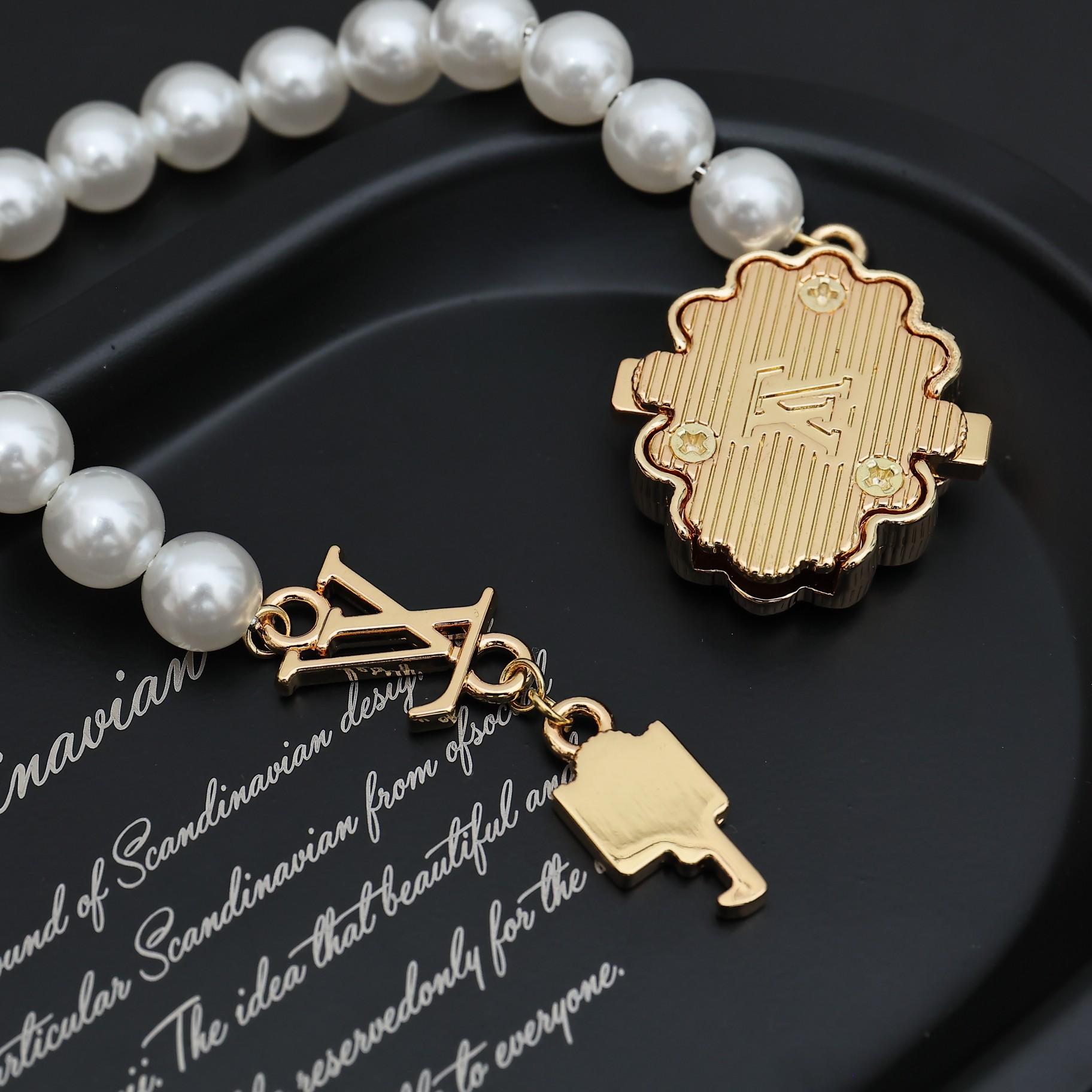 Louis Vuitton LV Dynasty Bracelet   M1497M - DopestKickz