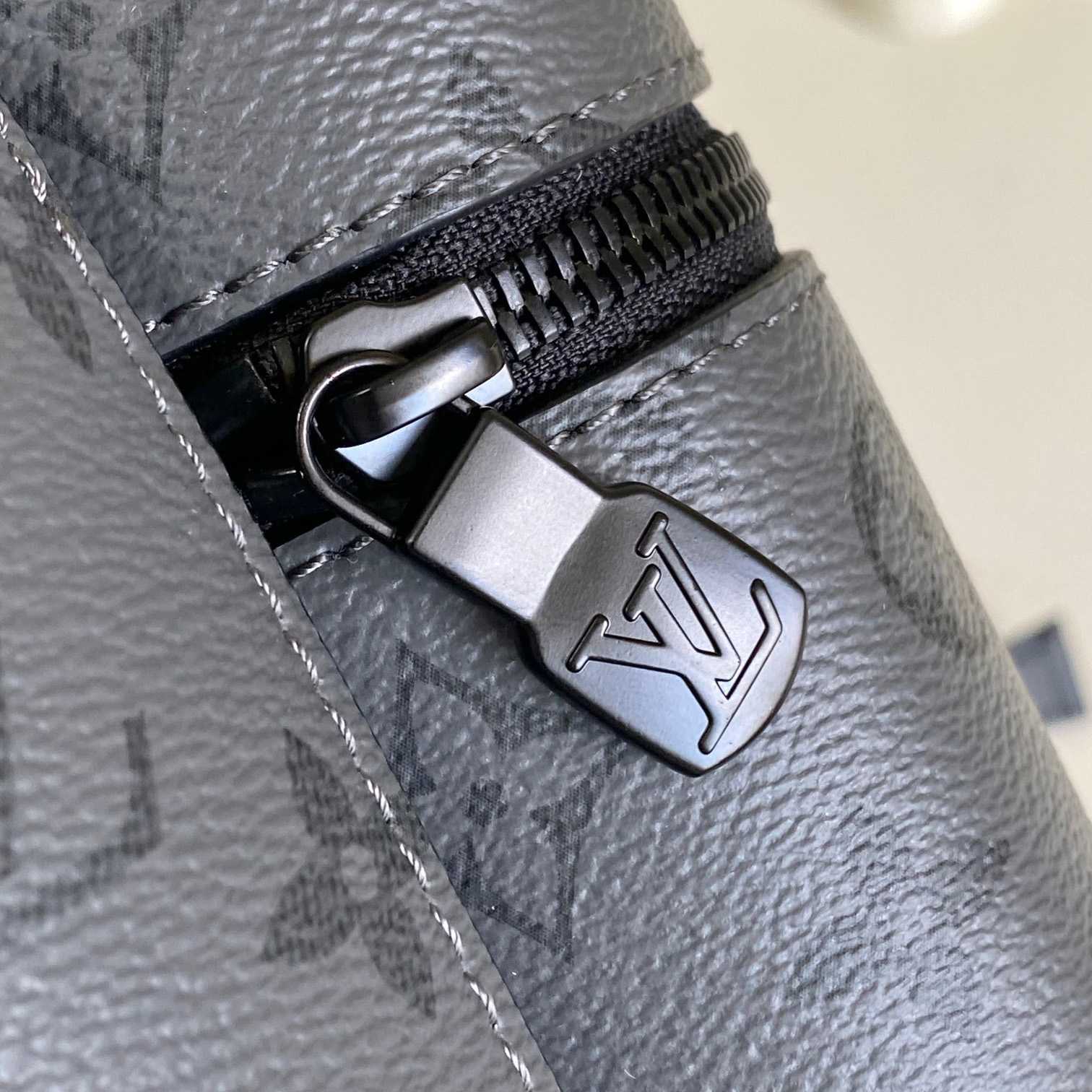 Louis Vuitton Discovery Backpack PM    M11641 - DopestKickz
