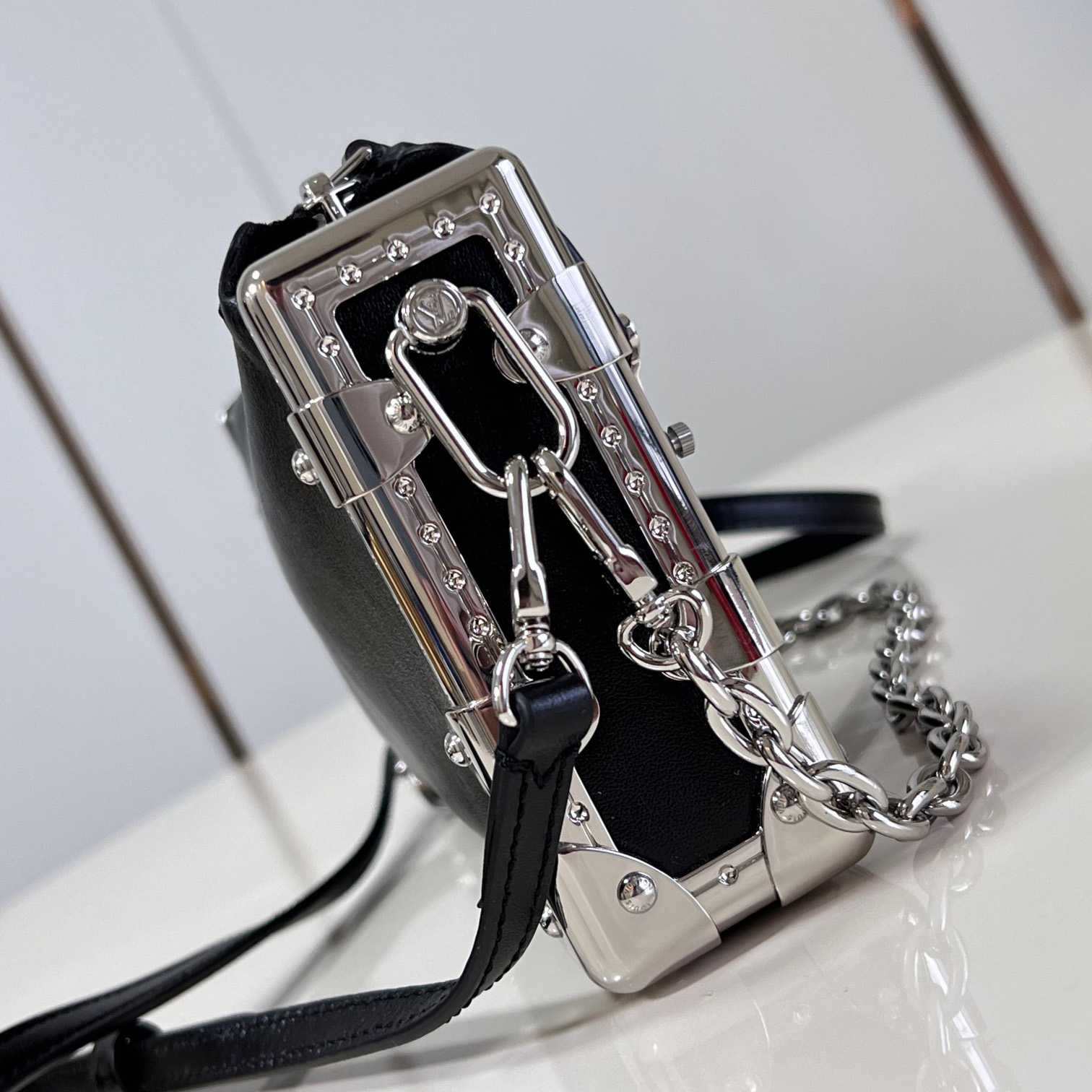 Louis Vuitton Slim Trunk  M25445 - DopestKickz