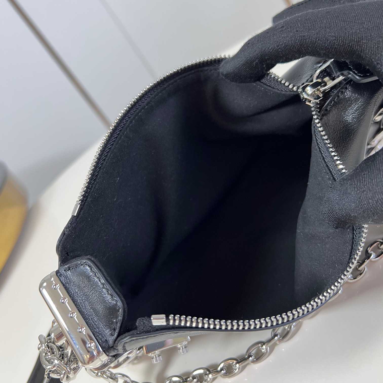 Louis Vuitton Slim Trunk  M25445 - DopestKickz