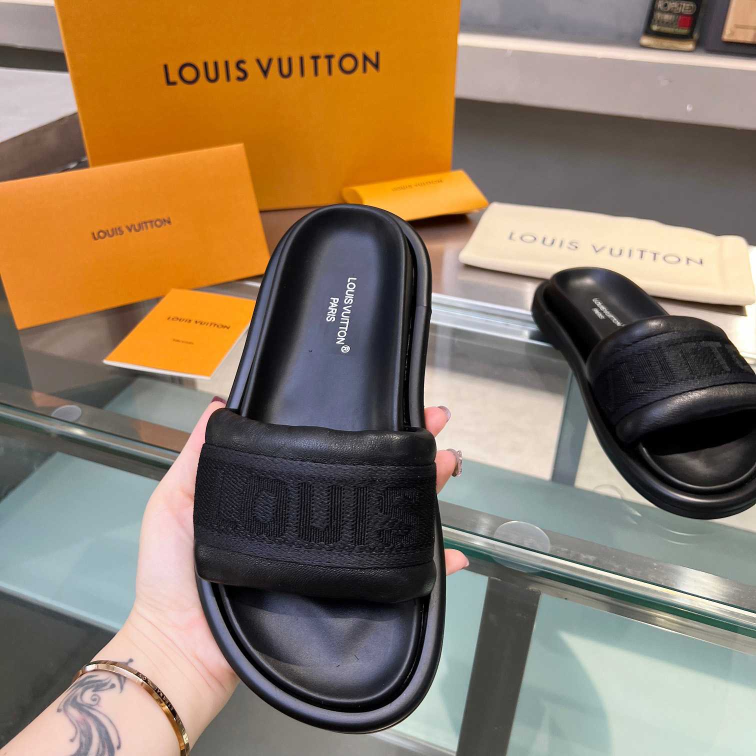 Louis Vuitton LV Bliss Comfort Mule   1ACTJ7 - DopestKickz