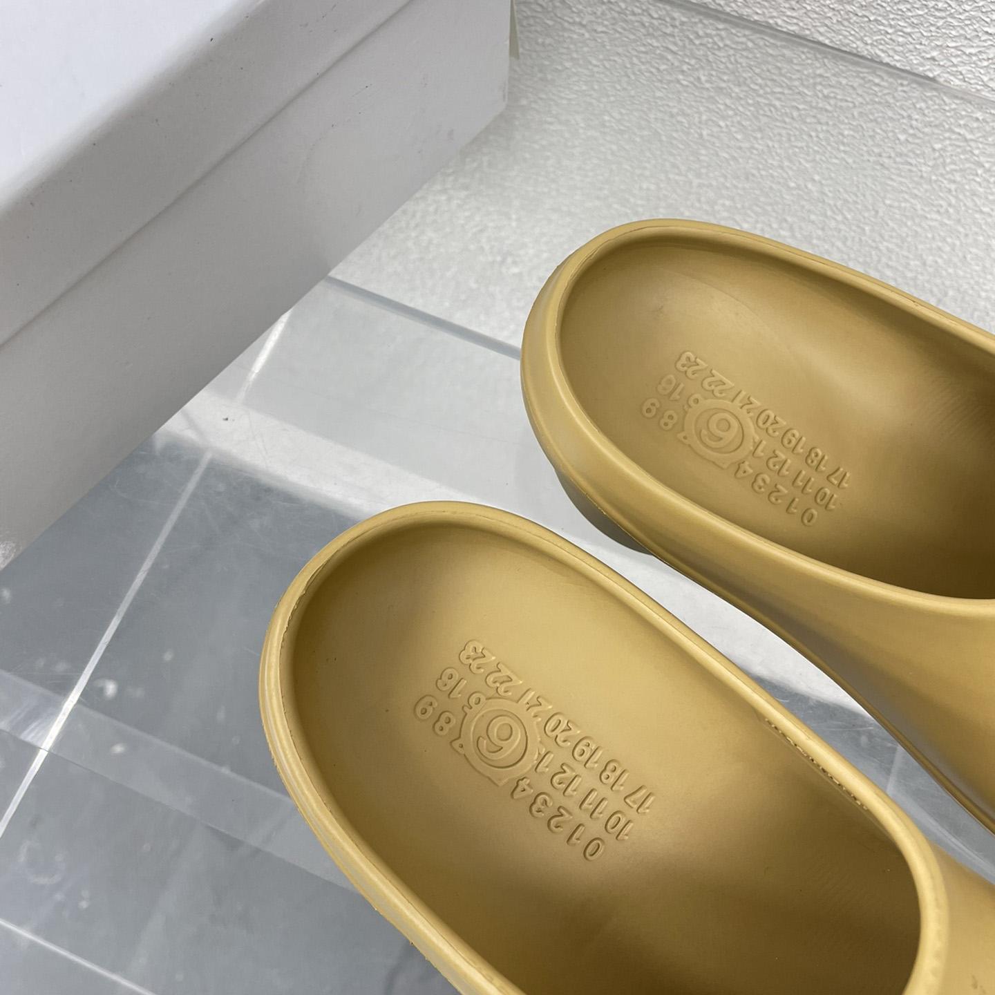 MM6 Maison Margiela Anatomic Numbers-motif Slippers - DopestKickz
