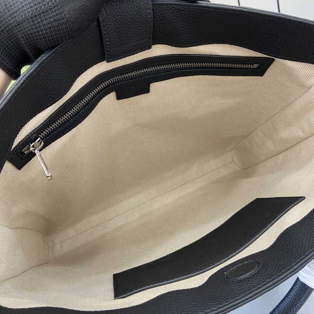 Gucci Jumbo GG Medium Tote Bag - DopestKickz