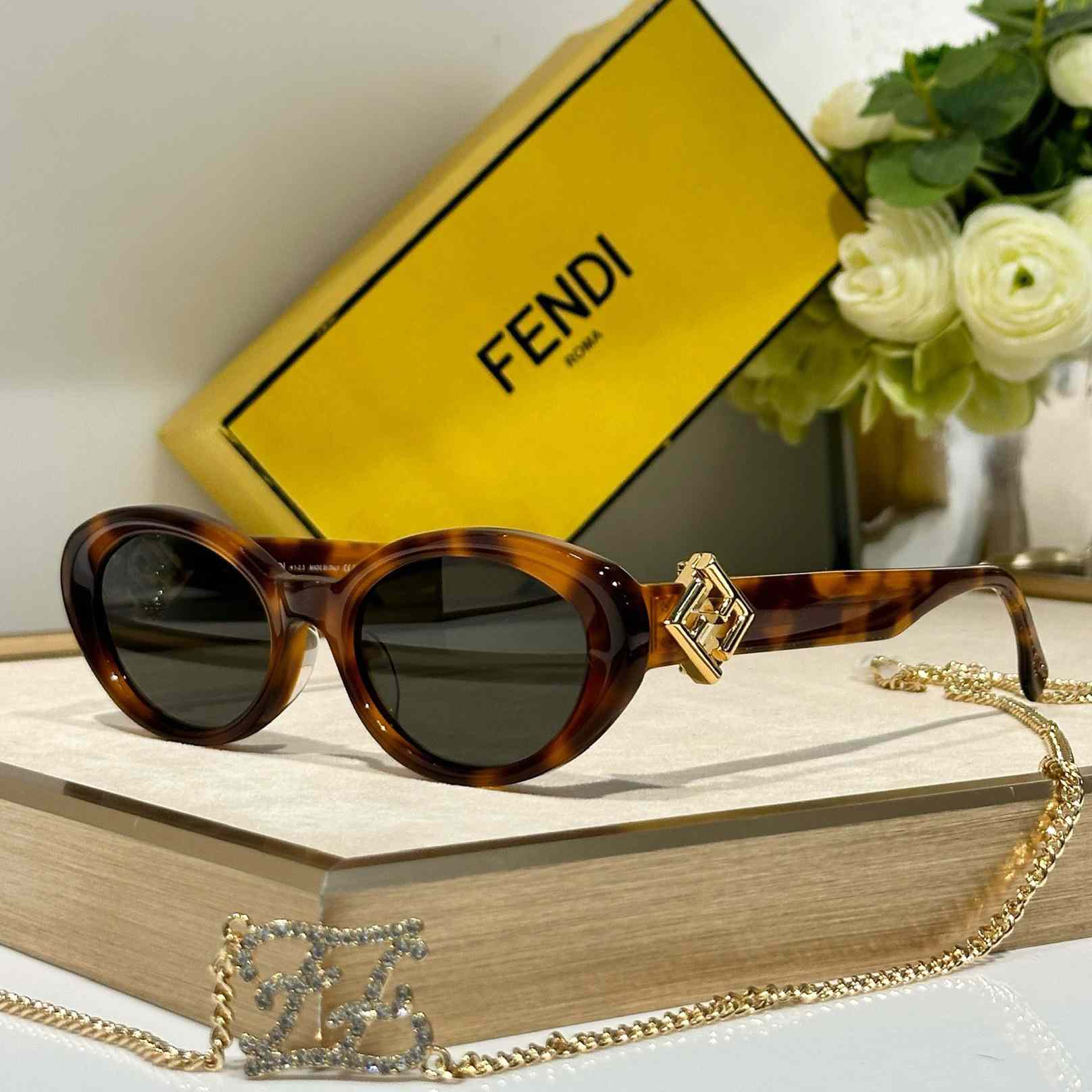 Fendi Diamonds Acetate Sunglasses    FE40140U - DopestKickz
