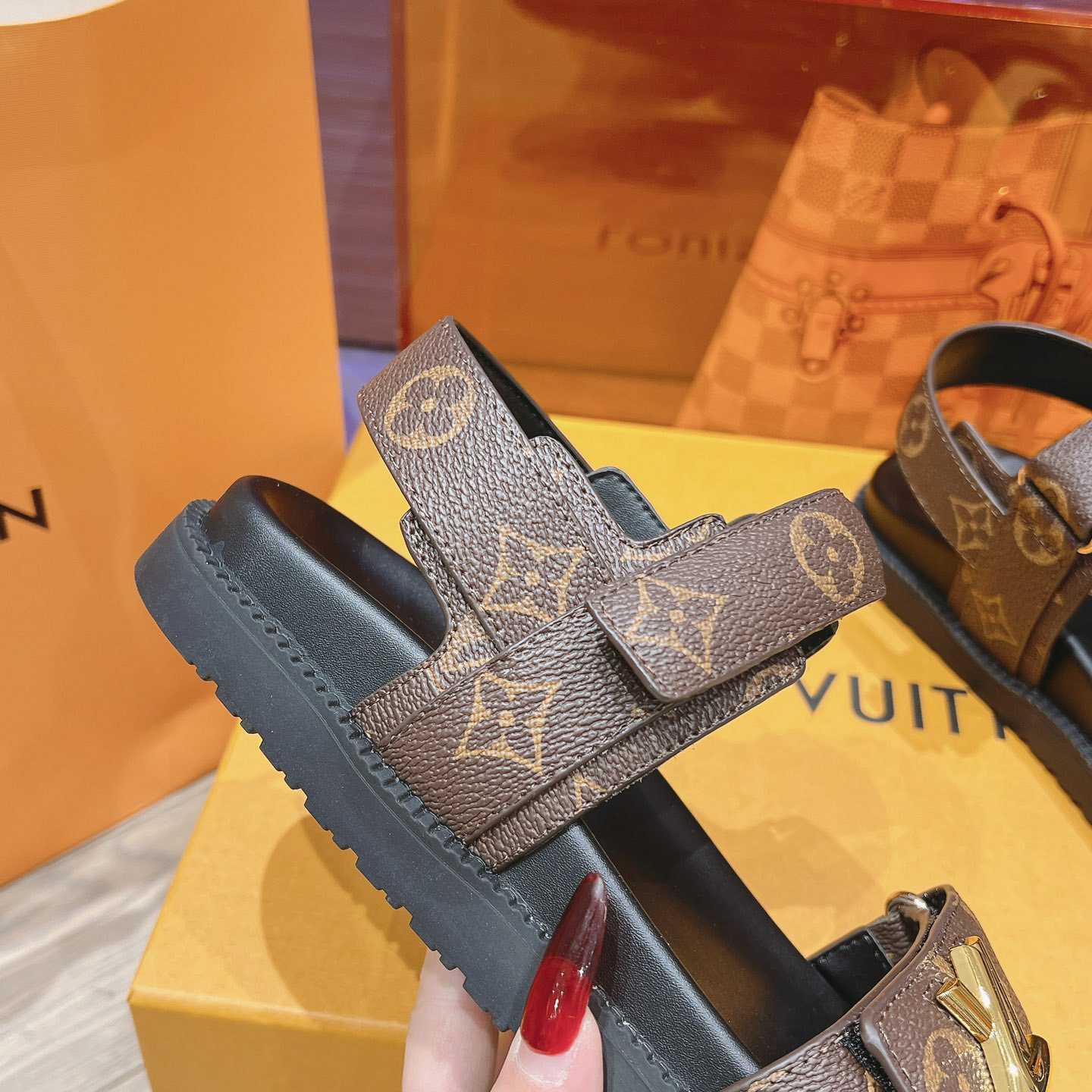 Louis Vuitton LV Sunset Flat Comfort Sandal   1ACL9C - DopestKickz