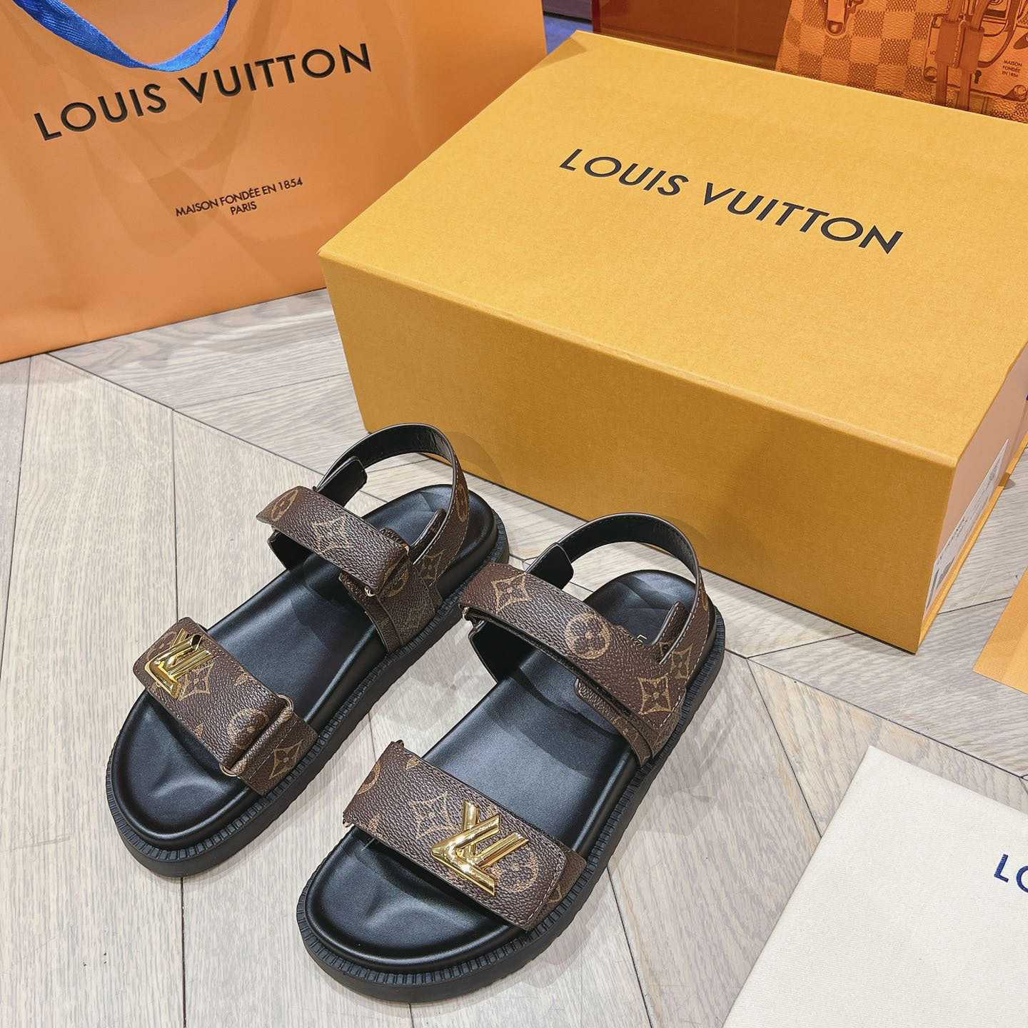 Louis Vuitton LV Sunset Flat Comfort Sandal   1ACL9C - DopestKickz