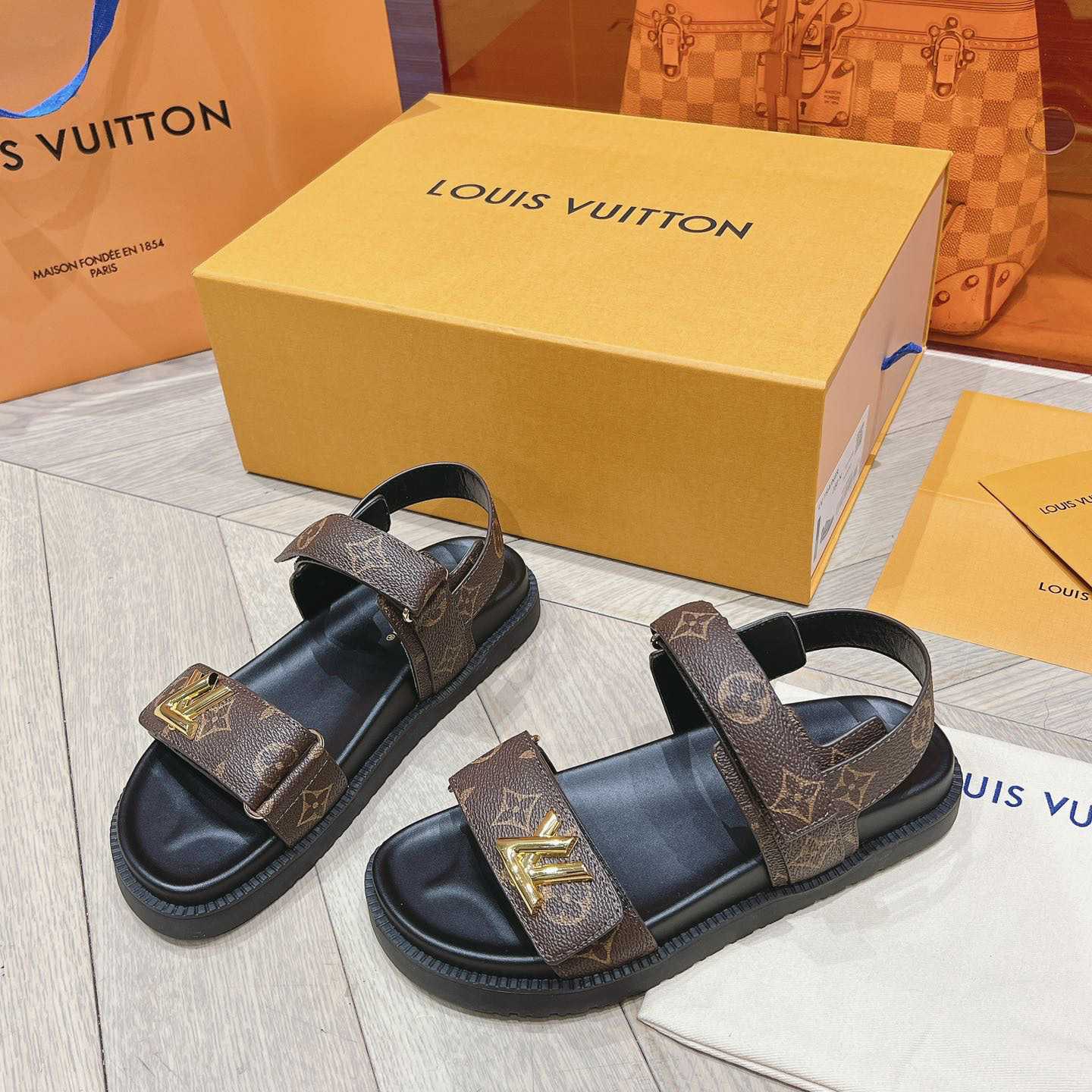 Louis Vuitton LV Sunset Flat Comfort Sandal   1ACL9C - DopestKickz