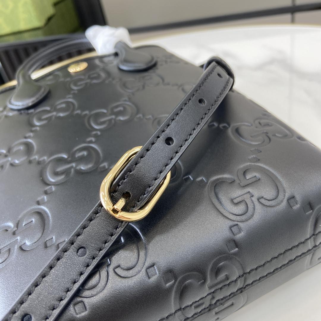 Gucci GG Super Mini Bag With Strap - DopestKickz