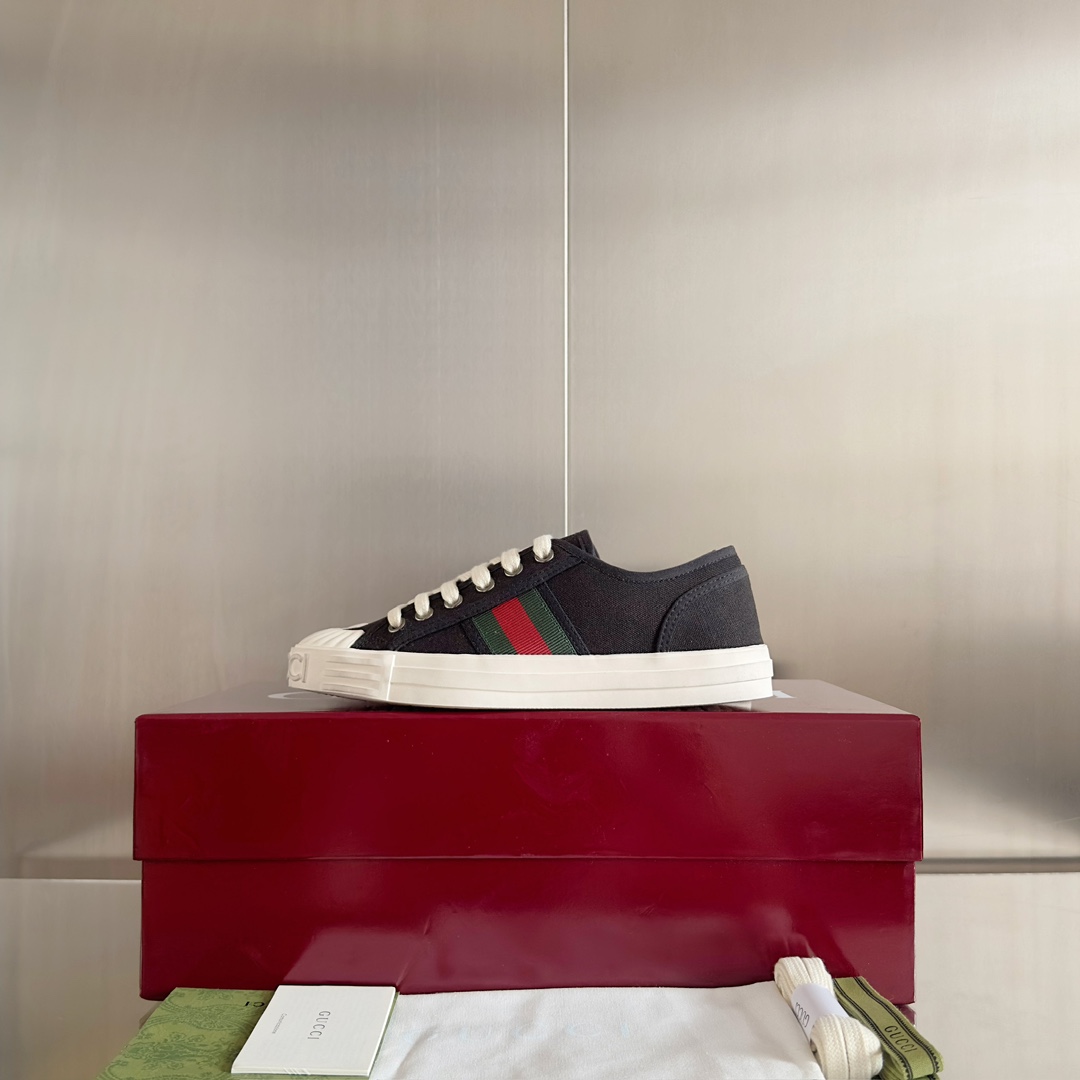 Gucci Sneaker With Web - DopestKickz