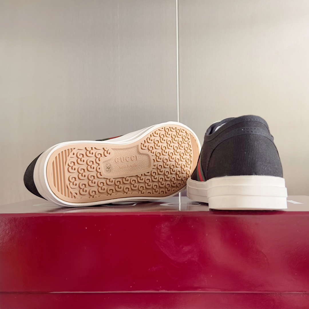 Gucci Sneaker With Web - DopestKickz