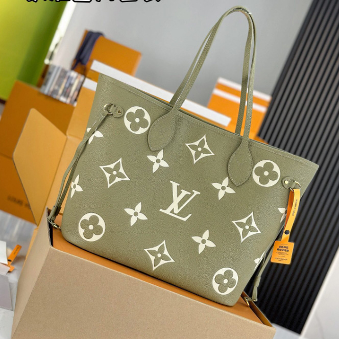 Louis Vuitton Neverfull MM   M46649 - DopestKickz