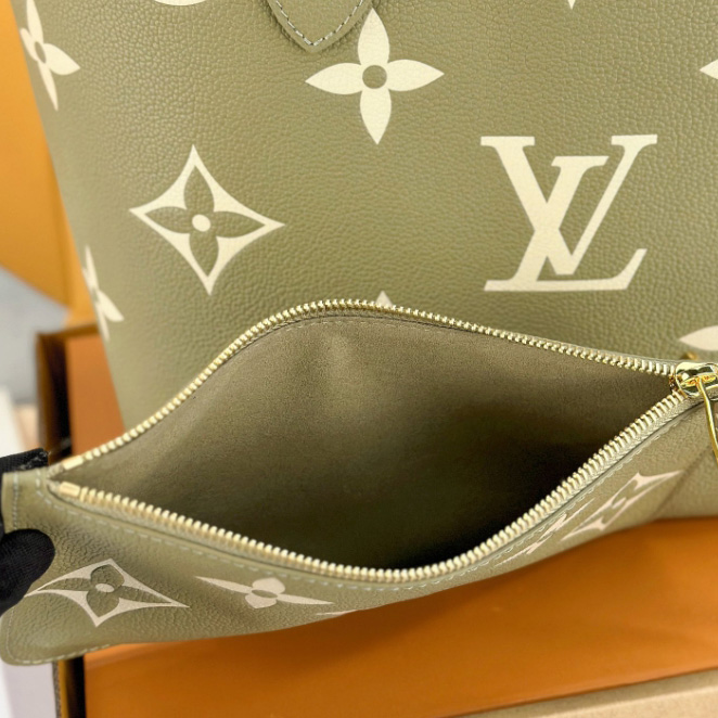 Louis Vuitton Neverfull MM   M46649 - DopestKickz