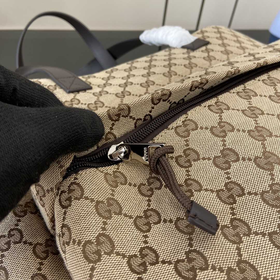 Gucci Large GG Tote Bag - DopestKickz