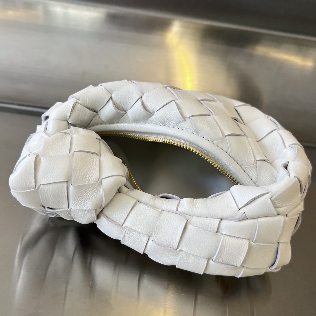 Bottega Veneta Candy Jodie  (16*17*6.5cm) - DopestKickz