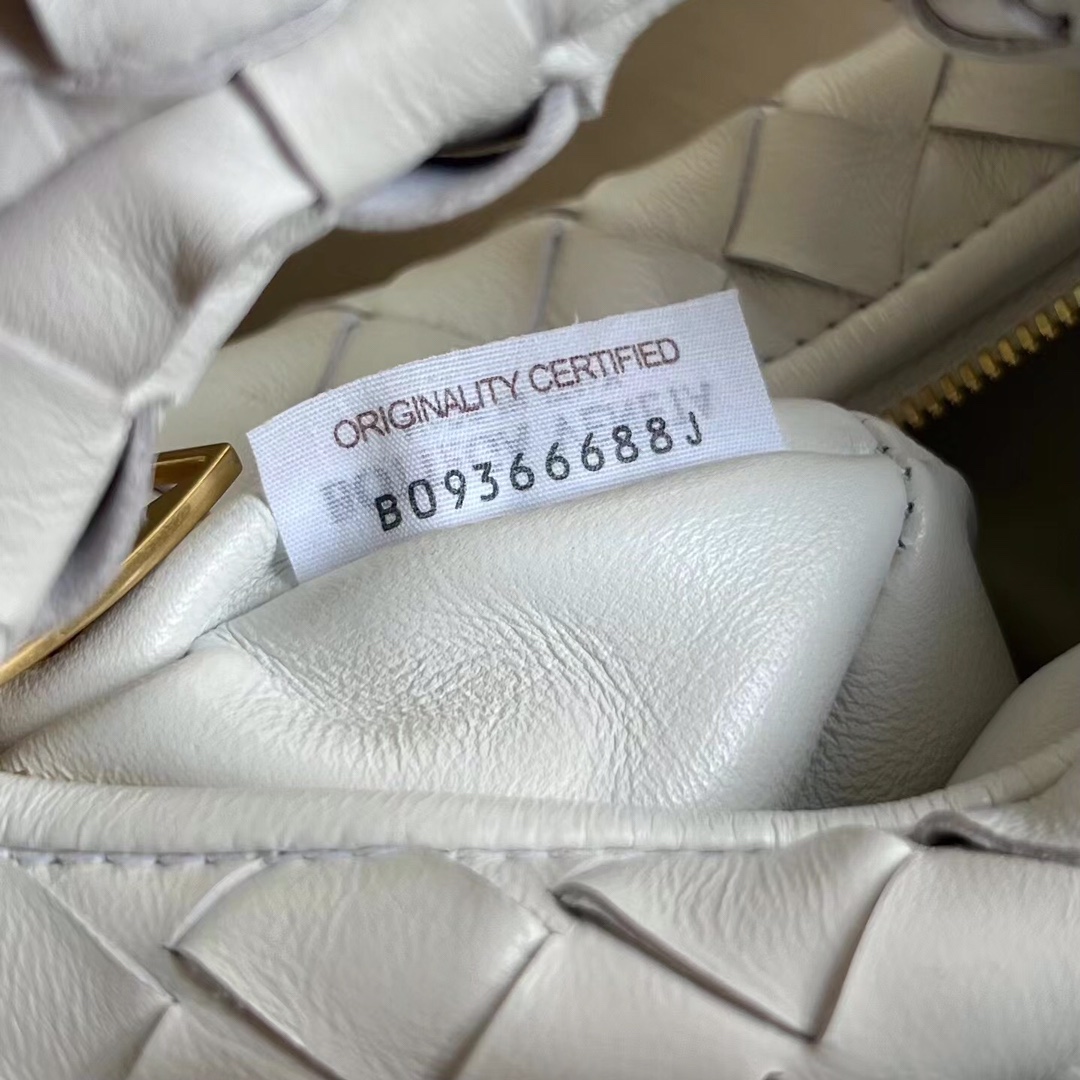 Bottega Veneta Candy Jodie  (16*17*6.5cm) - DopestKickz