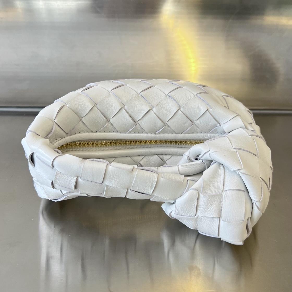 Bottega Veneta Candy Jodie  (16*17*6.5cm) - DopestKickz