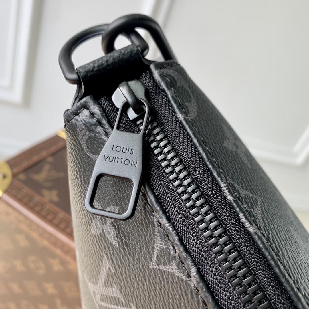 Louis Vuitton Pochette Accessoire XL   M11741 - DopestKickz