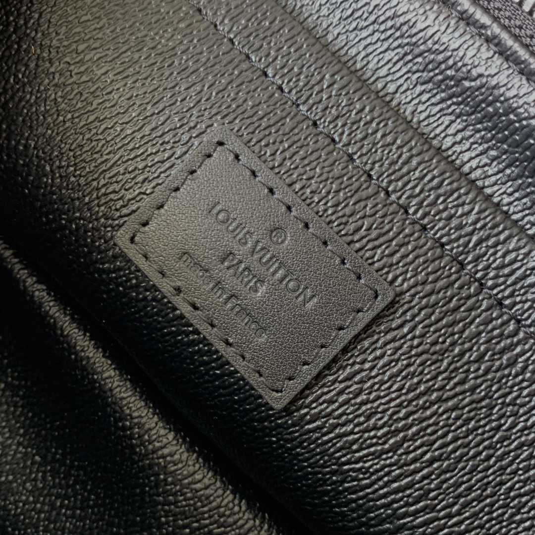 Louis Vuitton Toiletry Bag   M11508 - DopestKickz