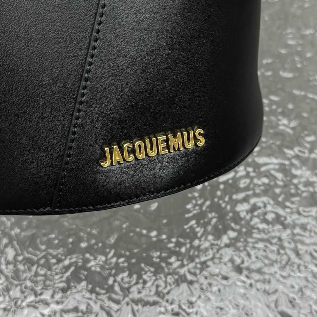 Jacquemus Le petit Tourni Mini Knotted Bucket Bag - DopestKickz