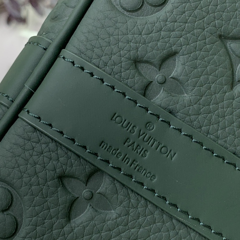 Louis Vuitton Keepall Bandoulière 50   M24440 - DopestKickz