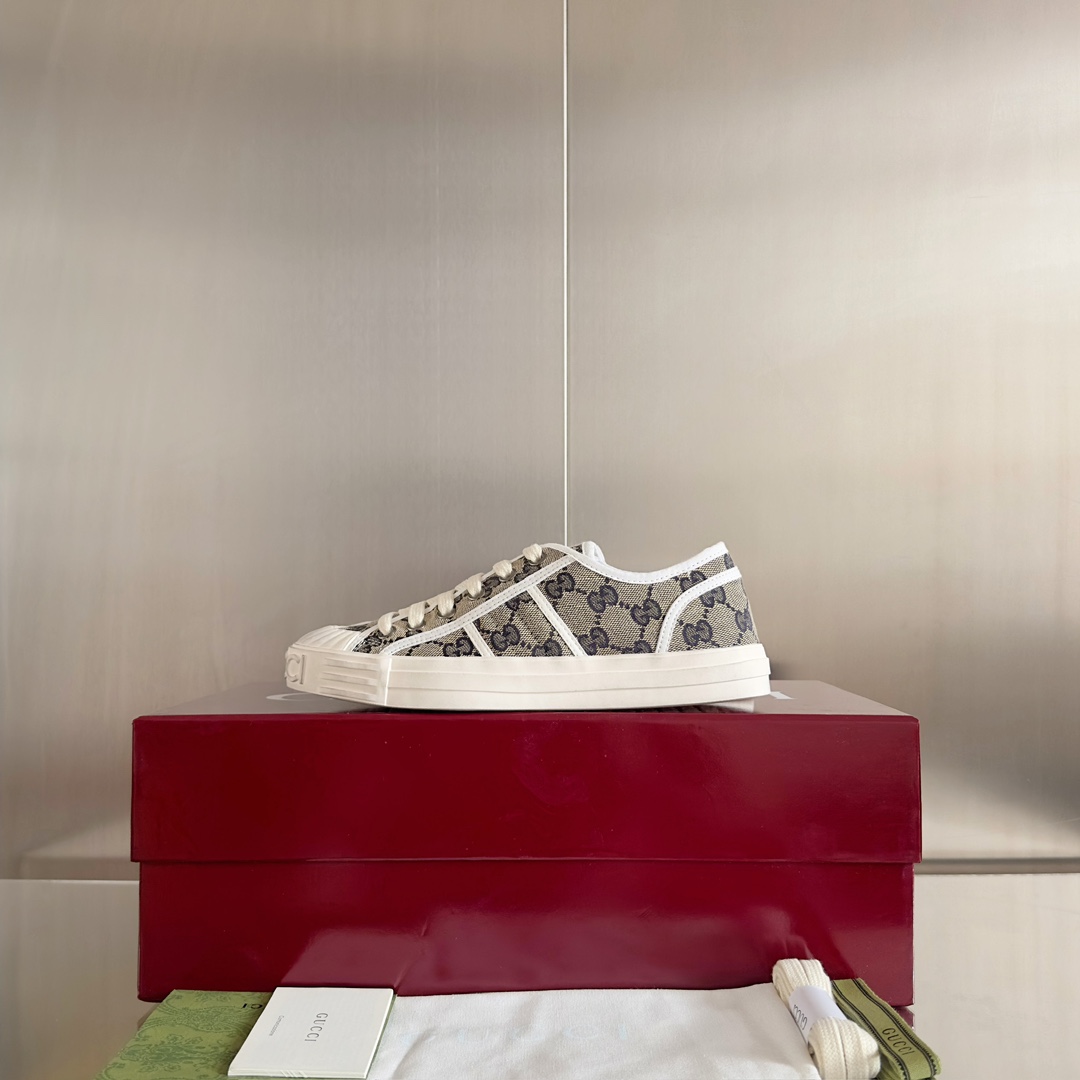 Gucci GG Sneaker  - DopestKickz