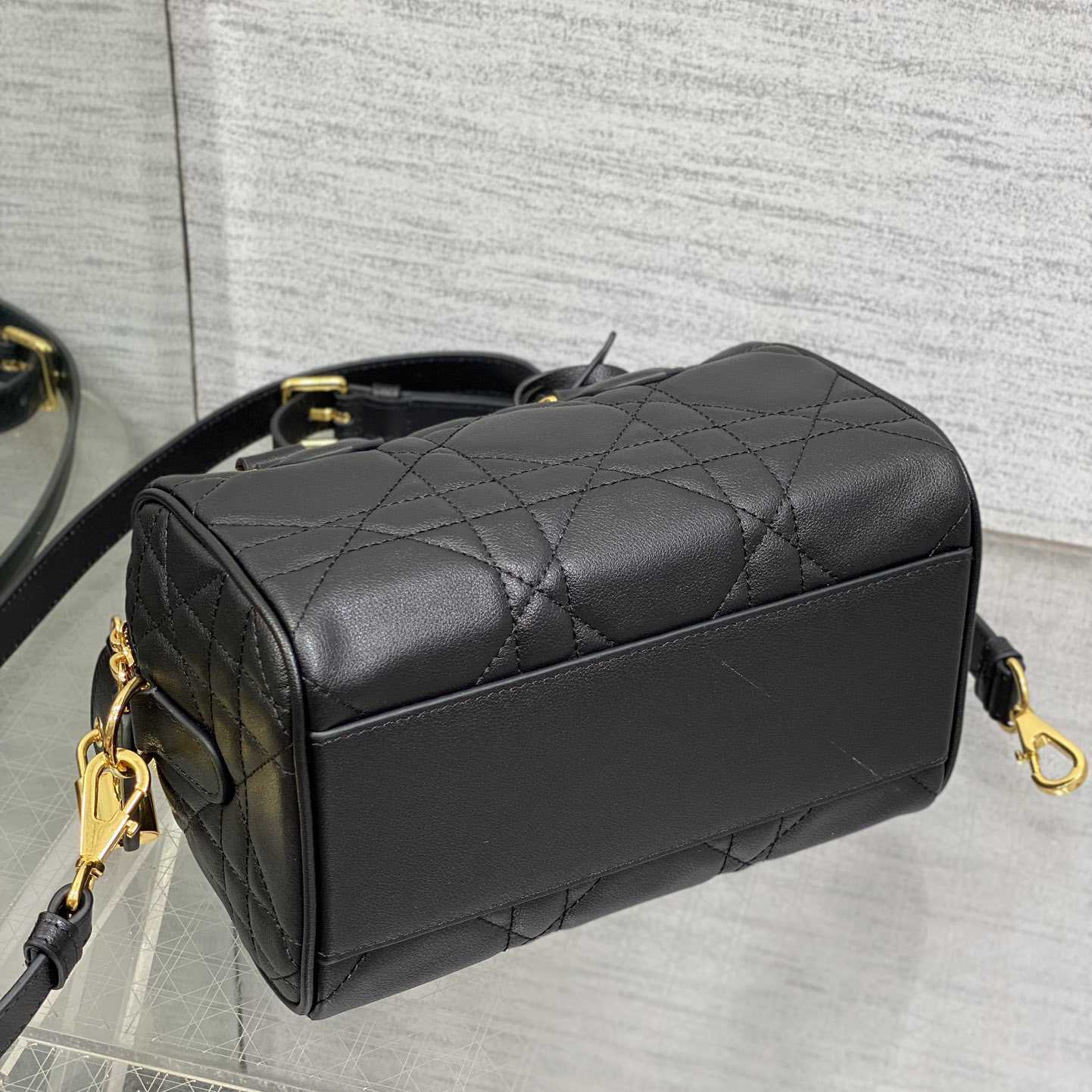 Dior Groove 25 Bag - DopestKickz