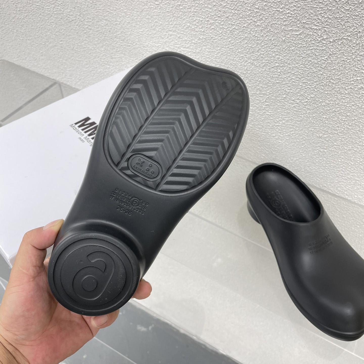 MM6 Maison Margiela Anatomic Numbers-motif Slippers - DopestKickz