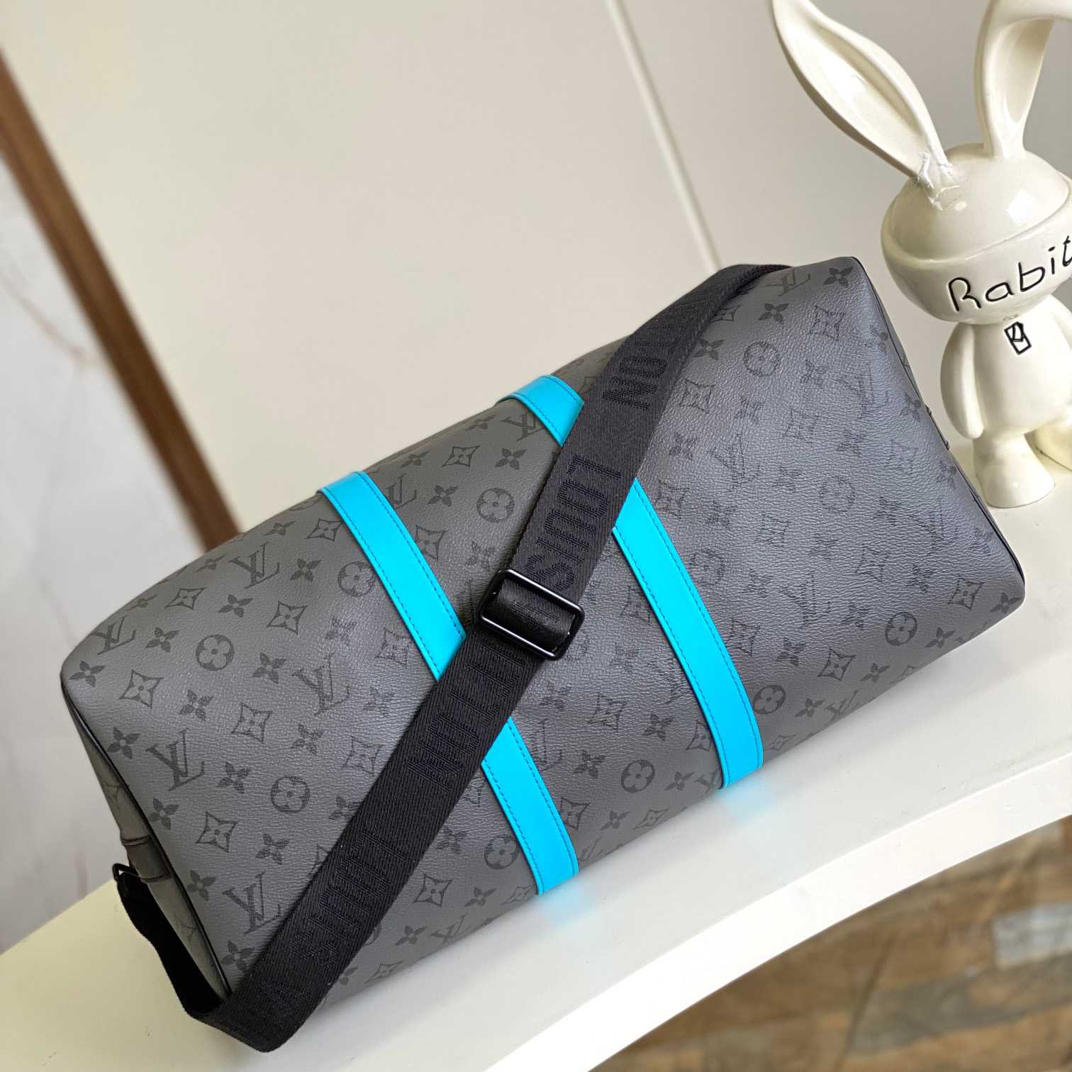 Louis Vuitton Keepall Bandoulière 45   M11481 - DopestKickz