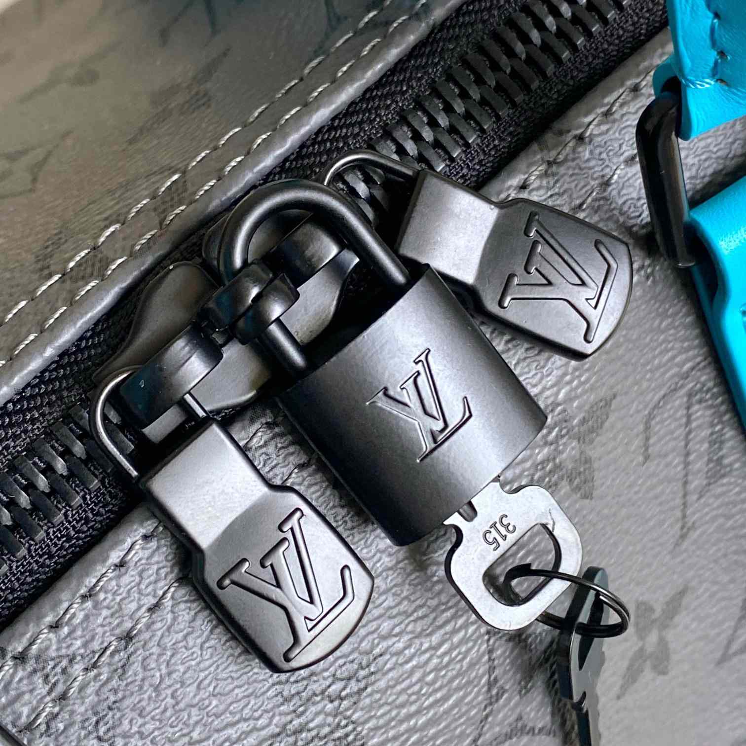 Louis Vuitton Keepall Bandoulière 45   M11481 - DopestKickz