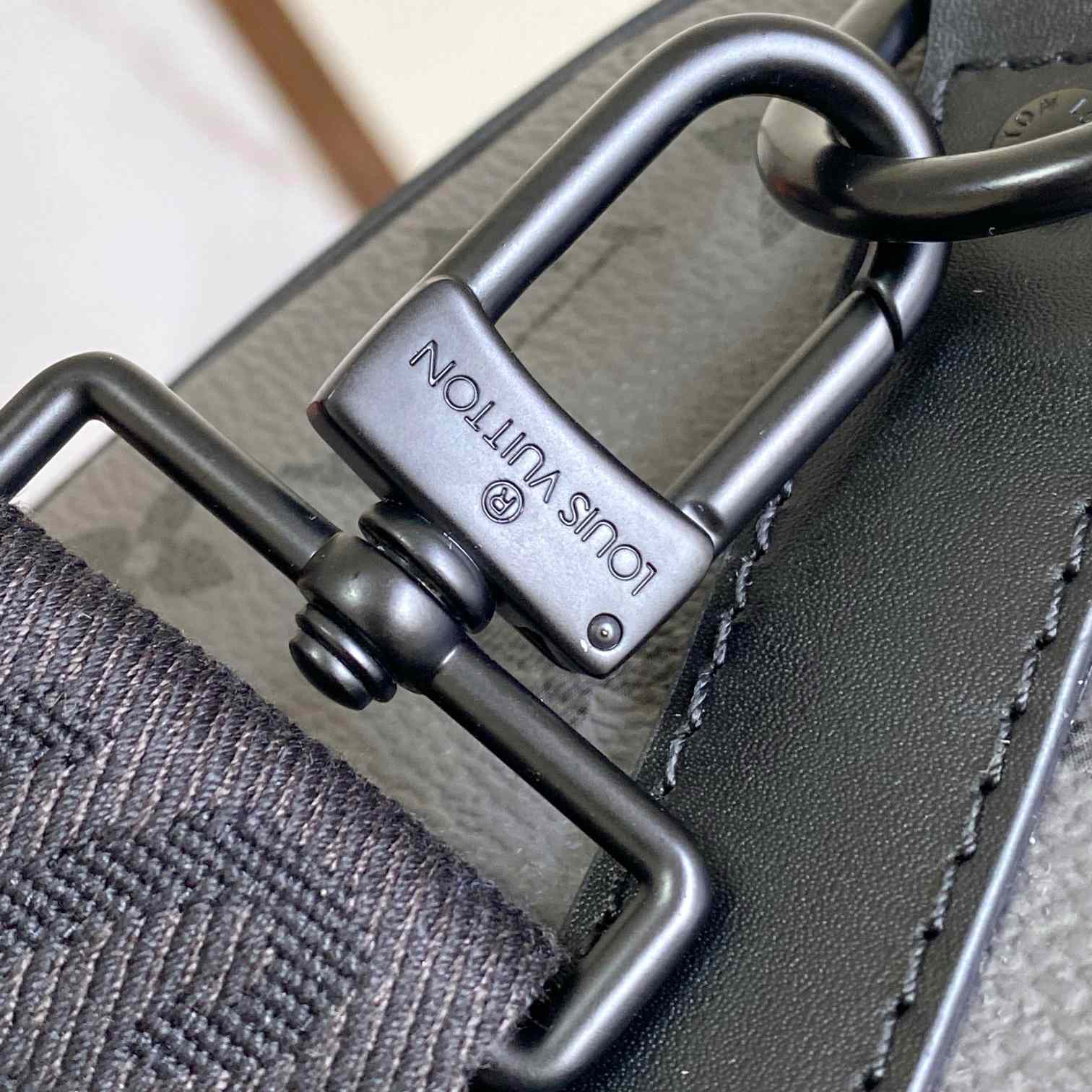 Louis Vuitton Keepall Bandoulière 45   M11481 - DopestKickz