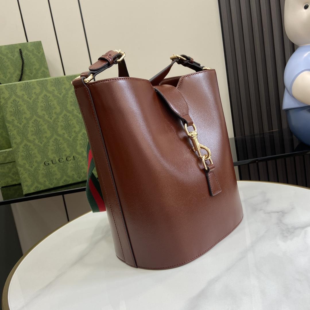 Gucci Medium Bucket Shoulder Bag - DopestKickz