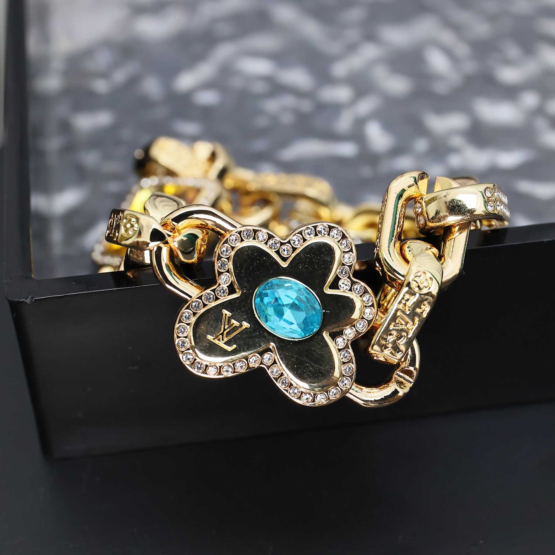 Louis Vuitton Paradise Stone Bracelet   M1594M - DopestKickz