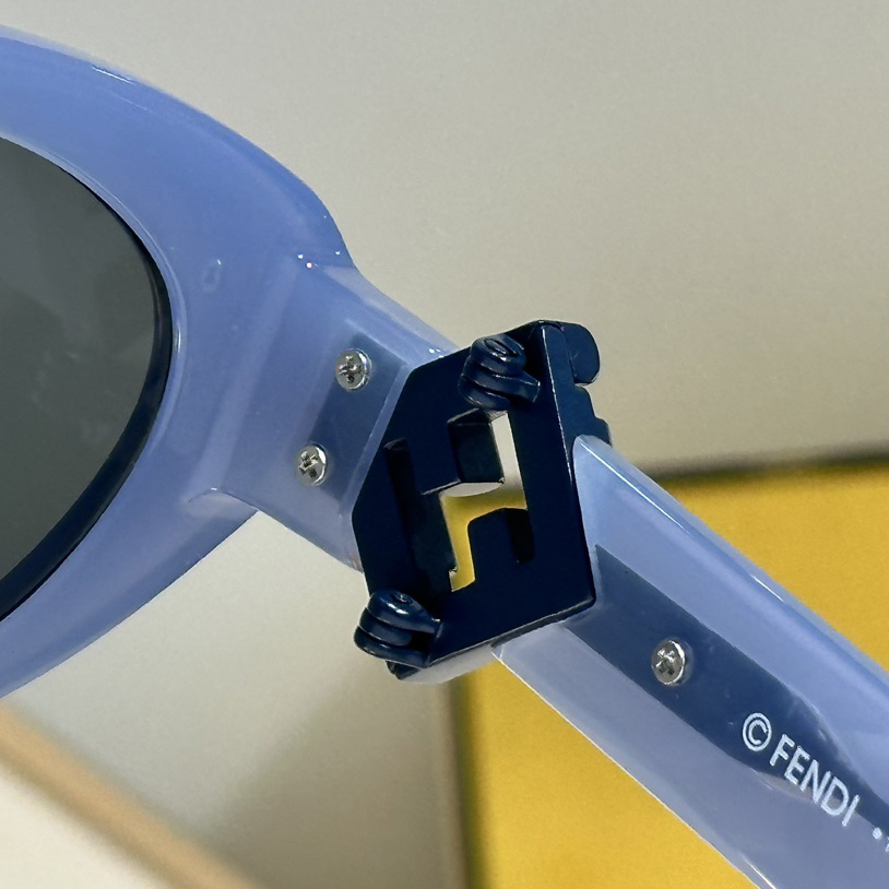 Fendi Diamonds Acetate Sunglasses    FE40140U - DopestKickz