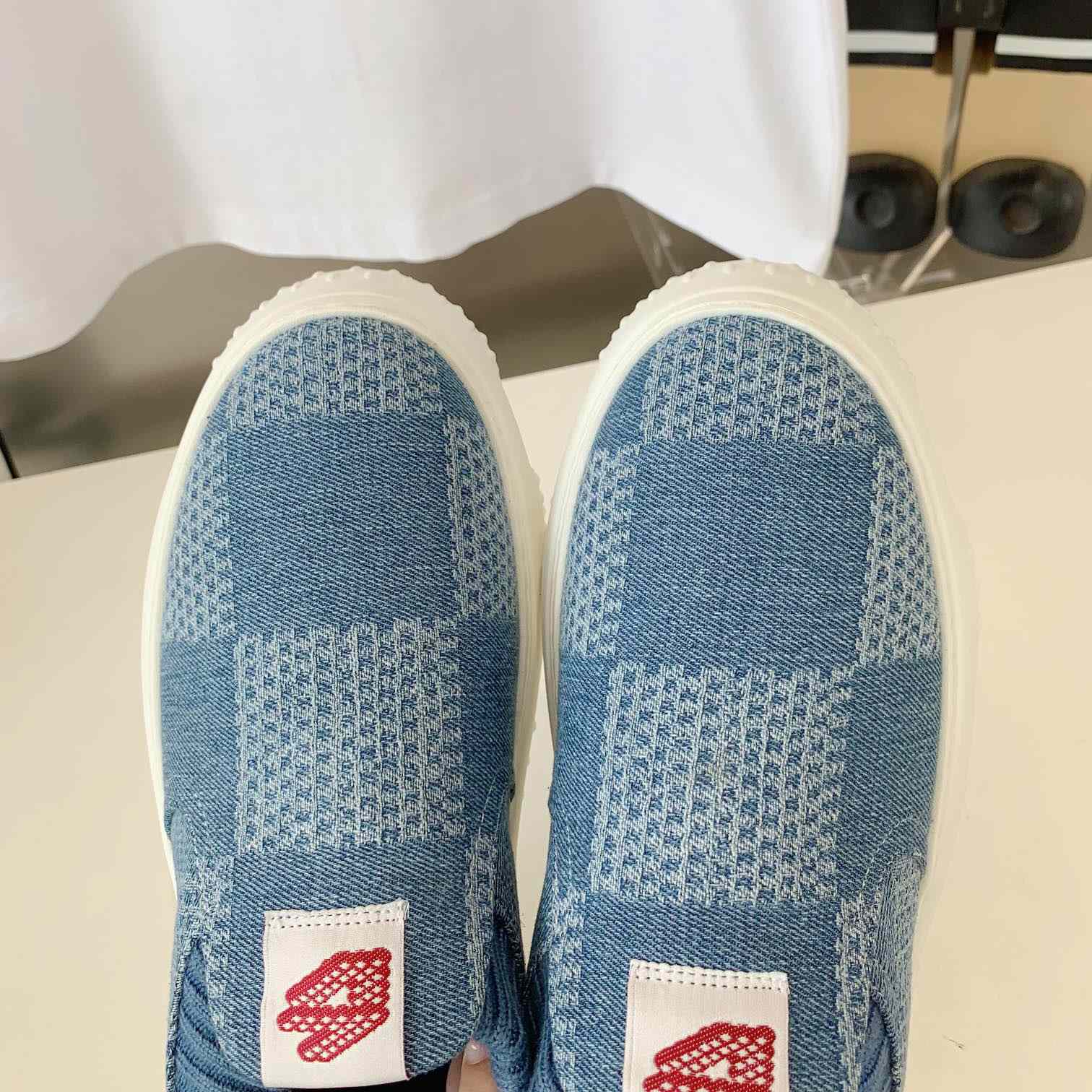 Louis Vuitton LV Space Lander Slip On     1ACVQ4 - DopestKickz