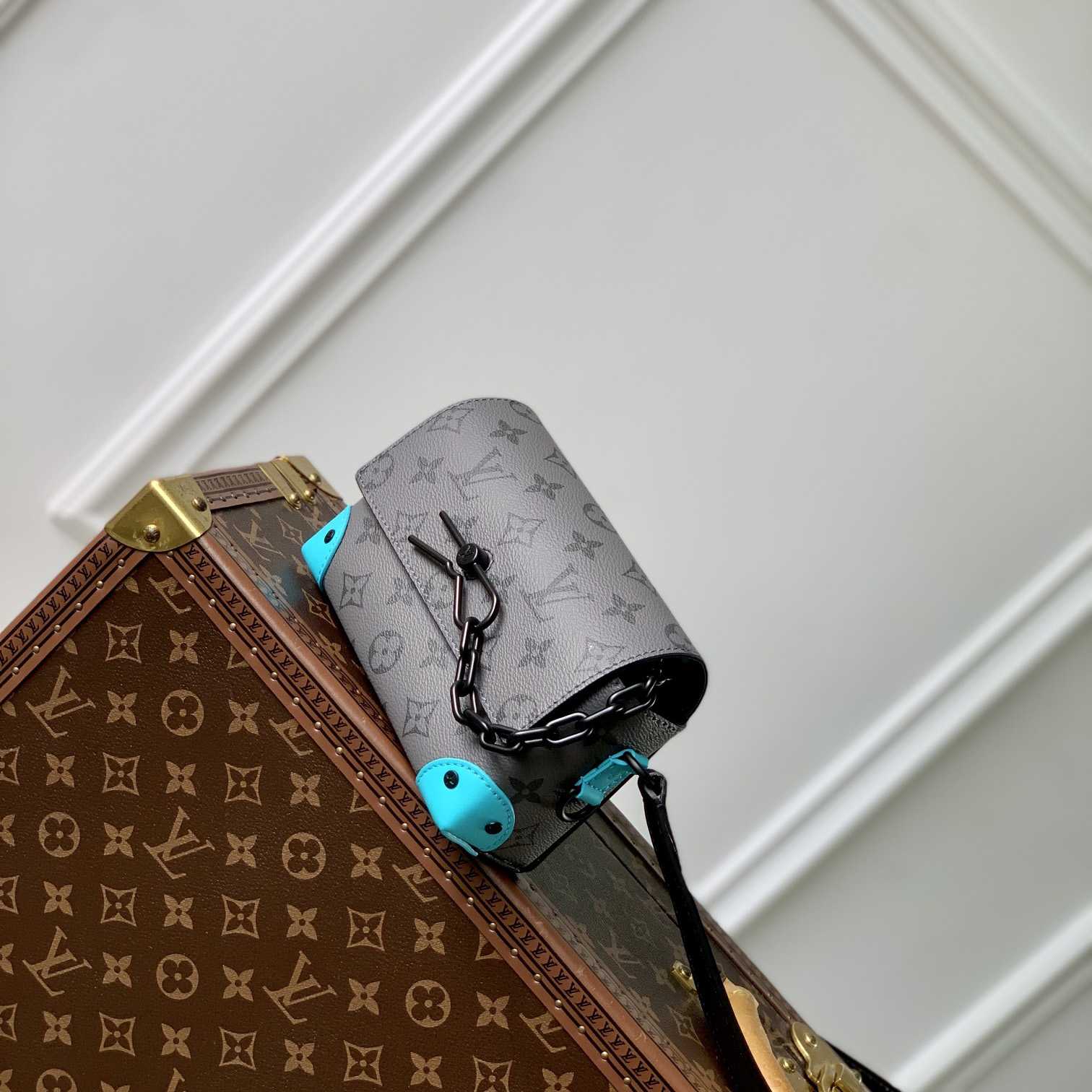 Louis Vuitton Steamer Wearable Wallet  M11496 - DopestKickz