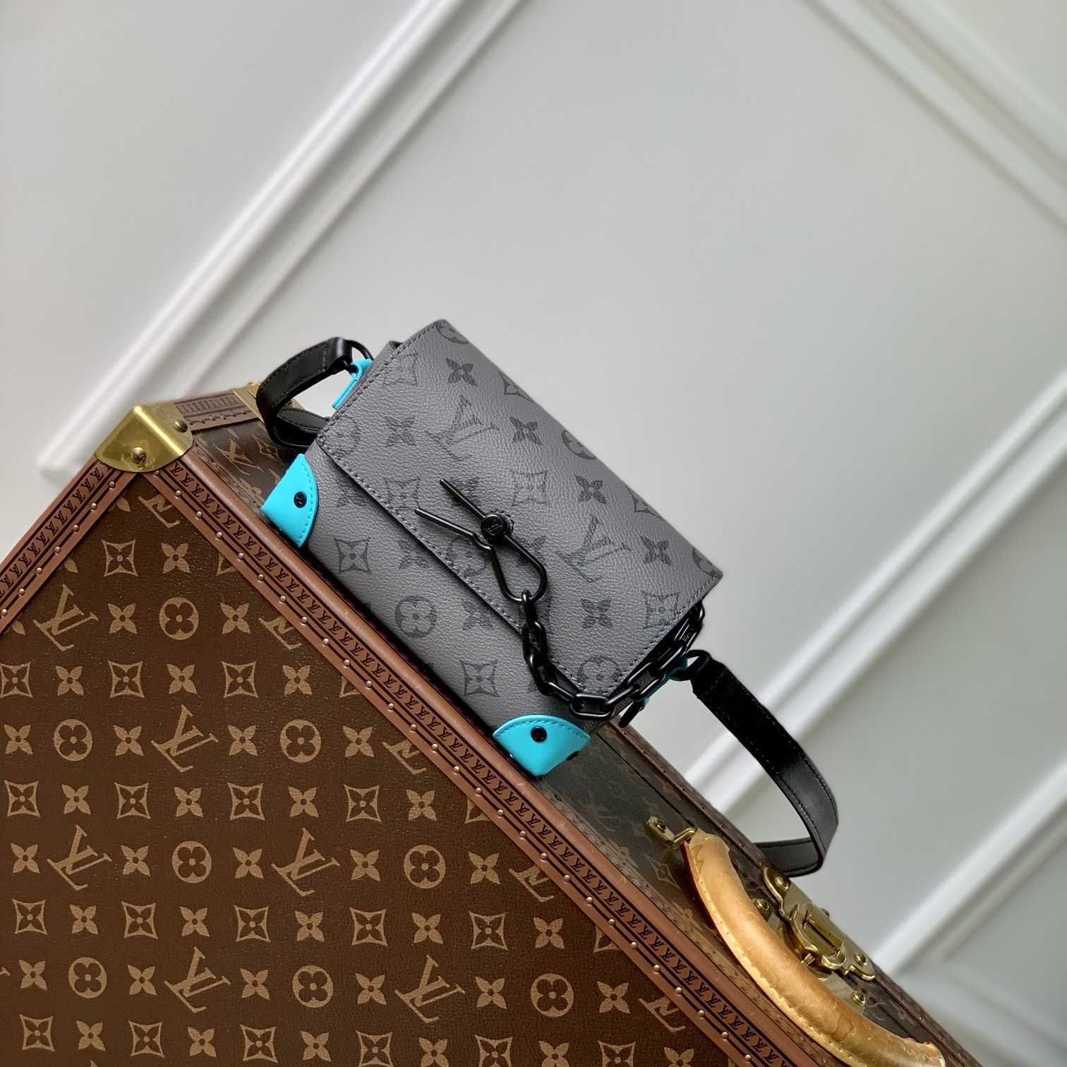 Louis Vuitton Steamer Wearable Wallet  M11496 - DopestKickz