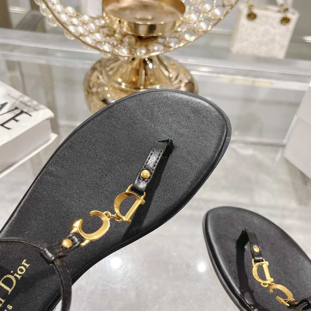 Dior Dioriviera C'est Dior Thong Sandal - DopestKickz