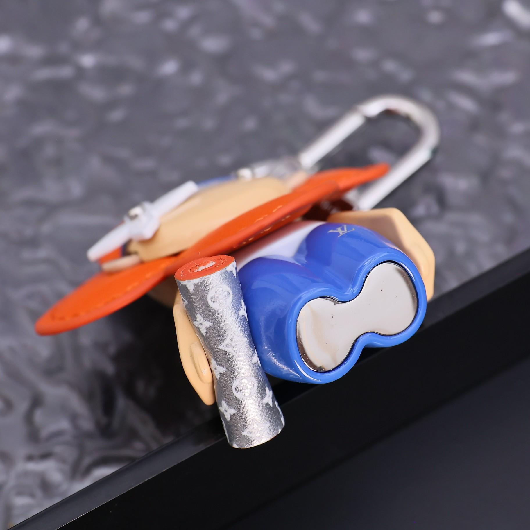 Louis Vuitton Vivienne Gym Bag Charm  M01198 - DopestKickz