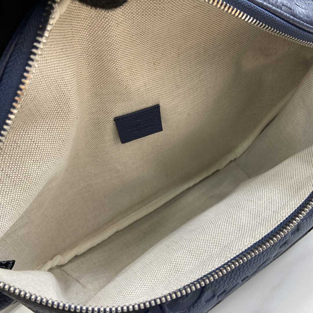 Gucci Jumbo GG Belt Bag - DopestKickz