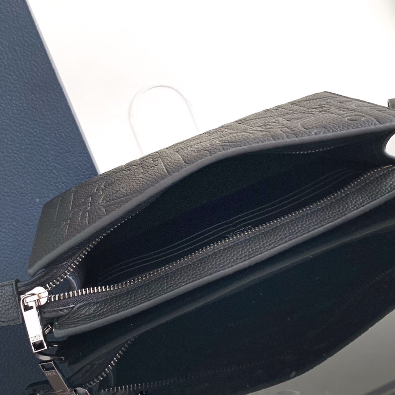 Dior A5 Triangle Pouch - DopestKickz