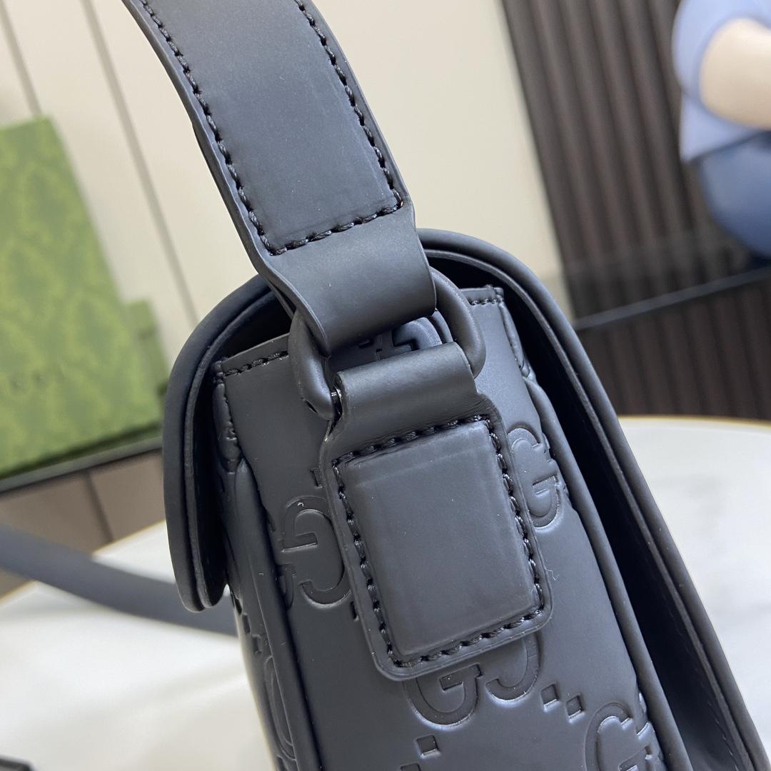 Gucci GG Rubber-effect Super Mini Bag - DopestKickz