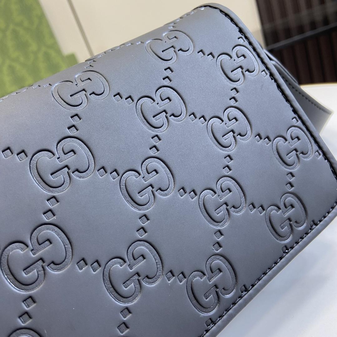 Gucci GG Rubber-effect Super Mini Bag - DopestKickz