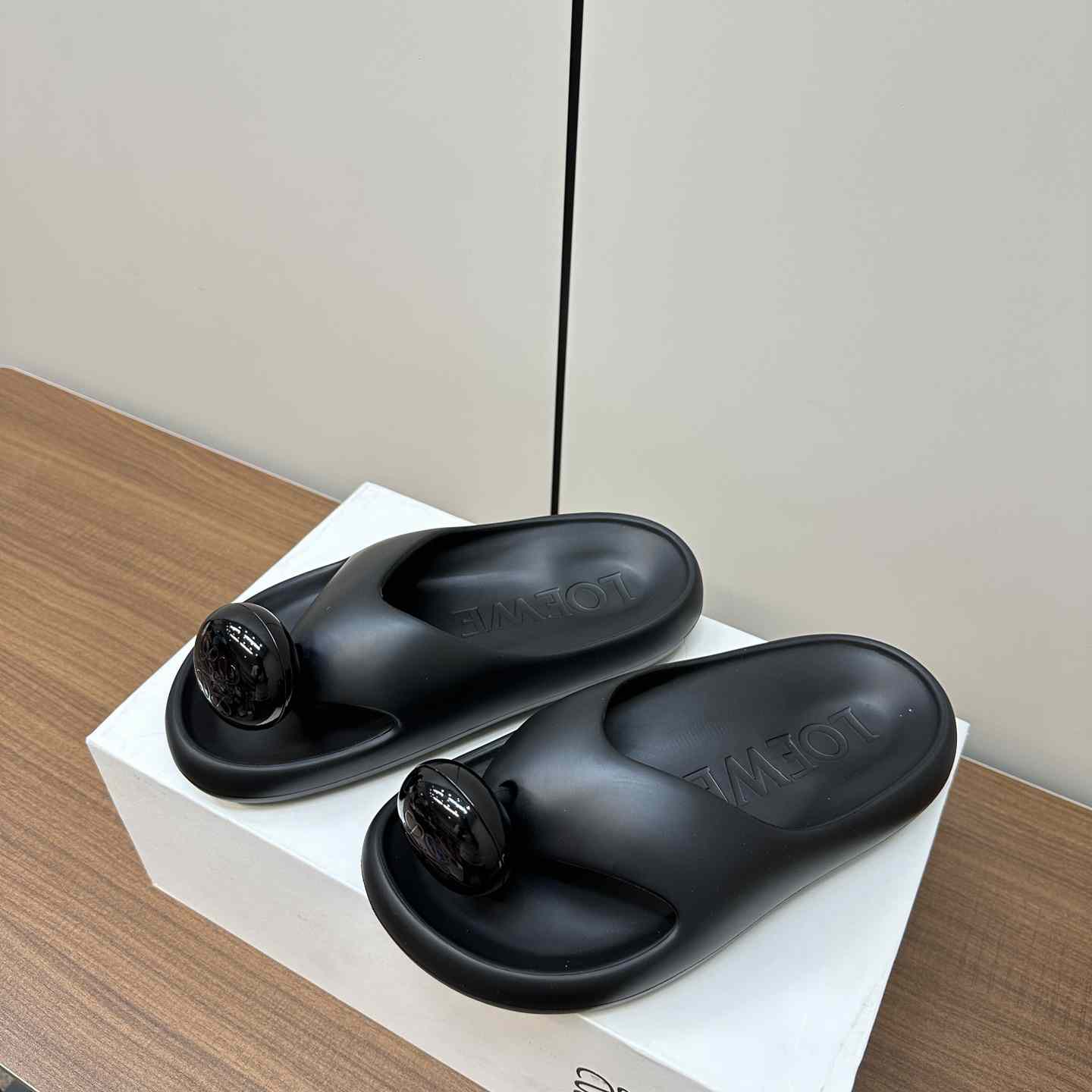 Loewe Paula's Ibiza Bubble Rubber Thong Sandals - DopestKickz