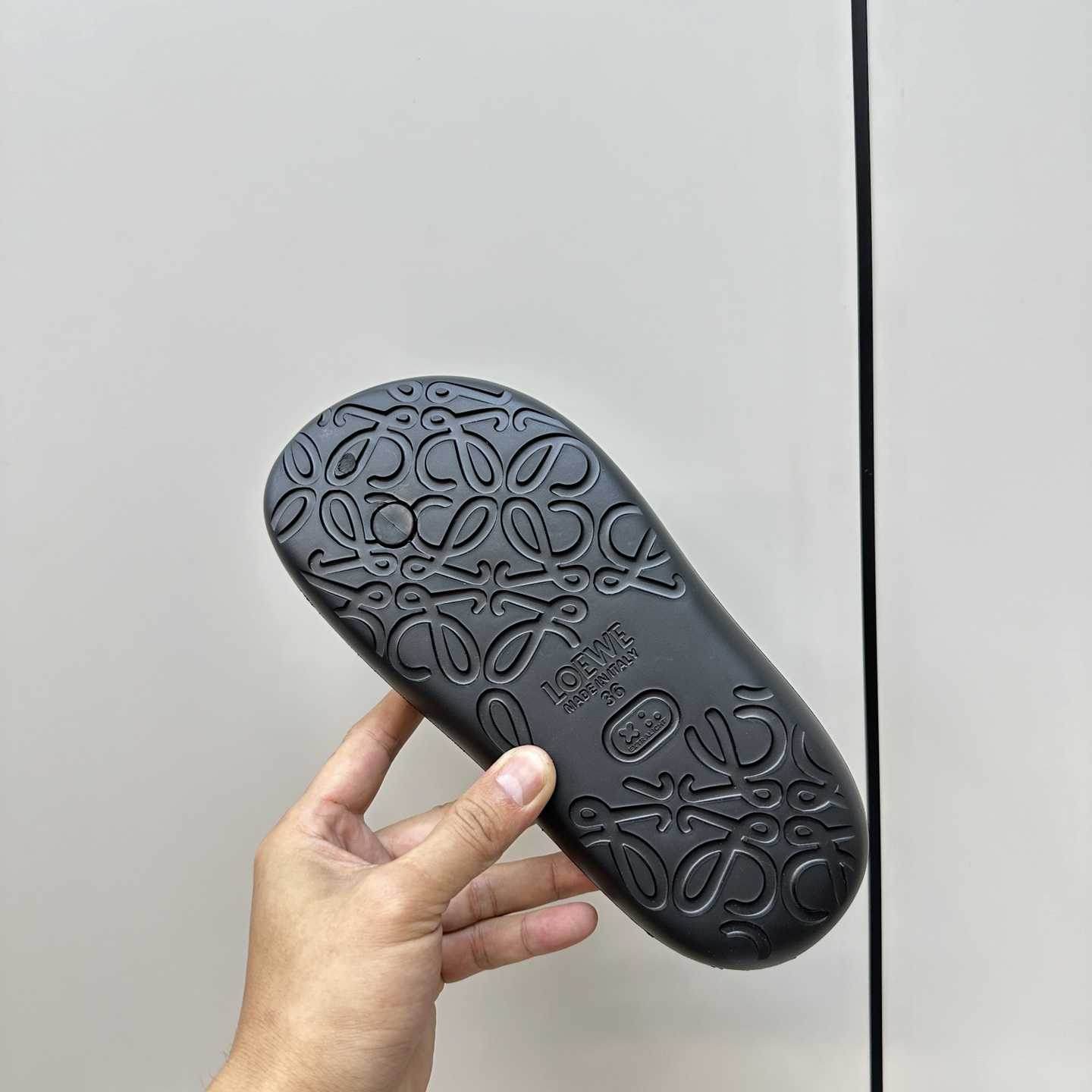 Loewe Paula's Ibiza Bubble Rubber Thong Sandals - DopestKickz