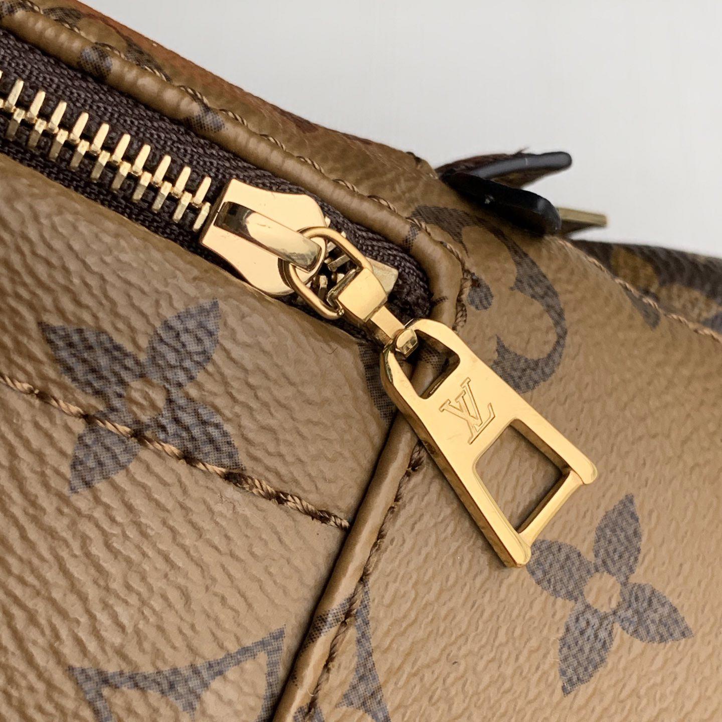 Louis Vuitton  Backpack   (17x22x10cm)  M44872 - DopestKickz